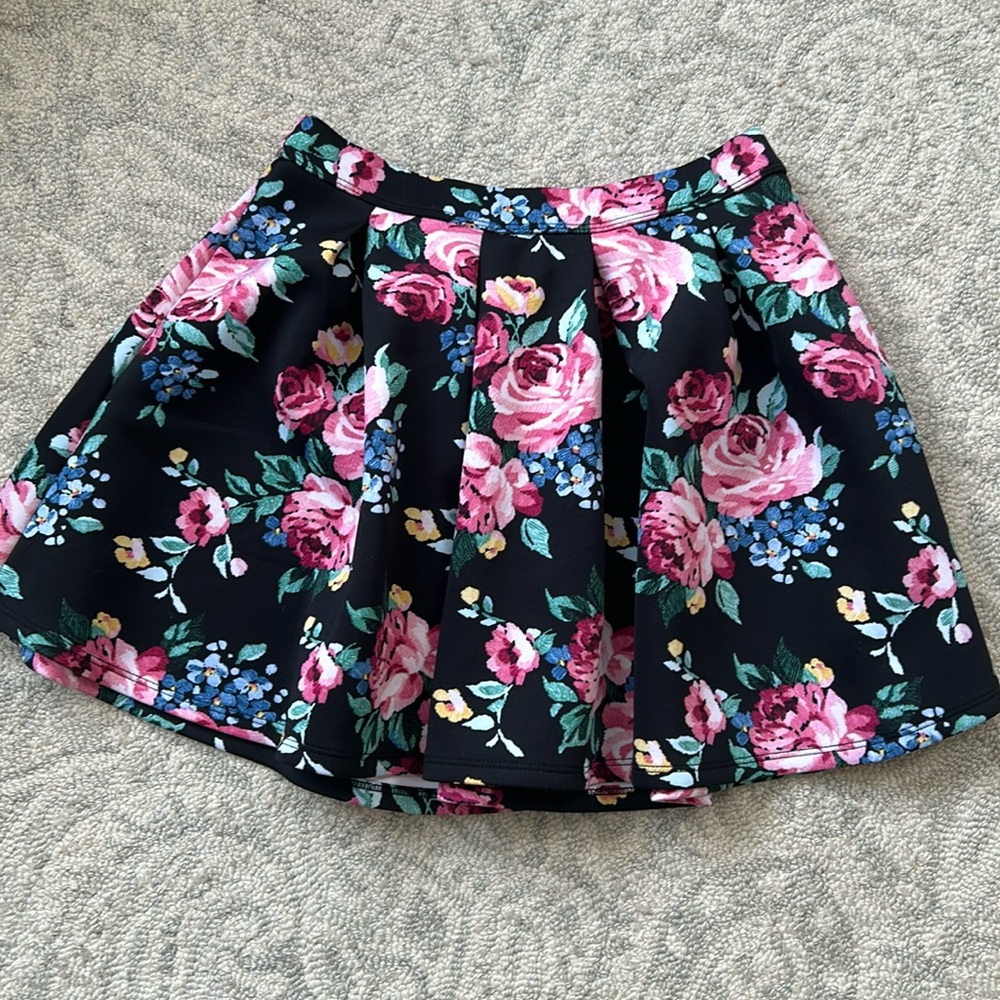 Abercrombie Girls FloralSkirt Size 11/12